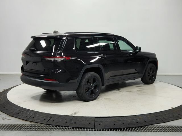 Used 2023 Jeep Grand Cherokee L Limited w/ Black Appearance Package AWD/4WD image 8