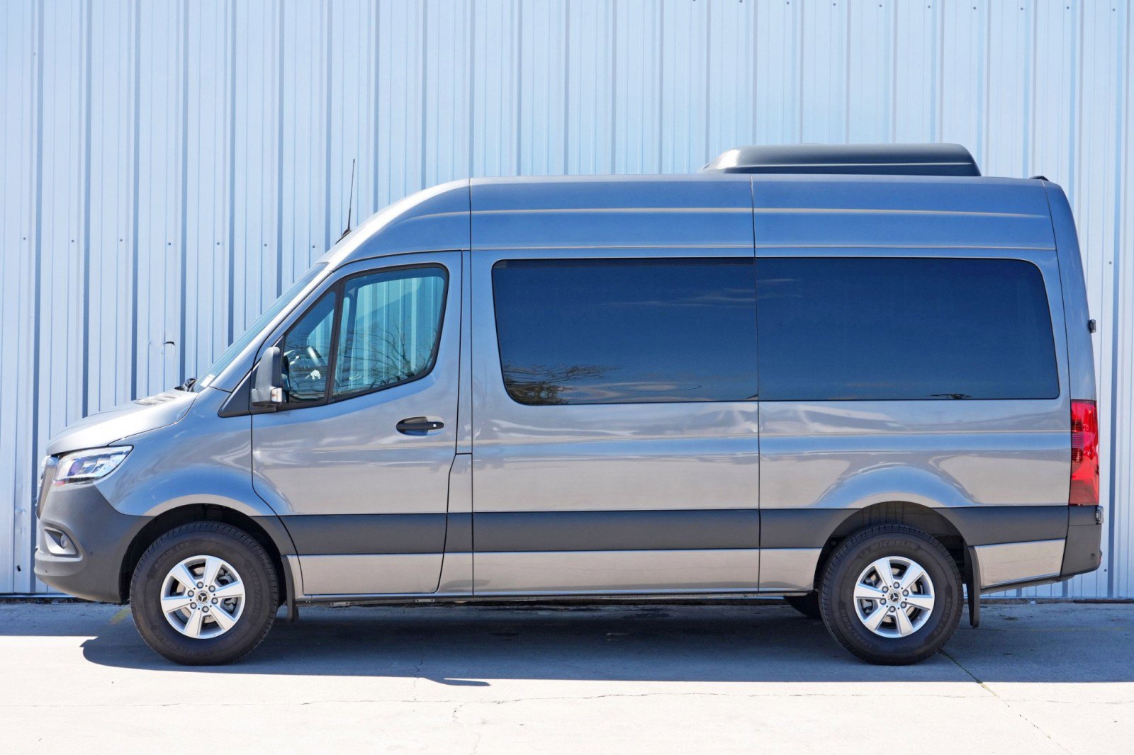 Used 2023 Mercedes-Benz Sprinter 2500 image 47