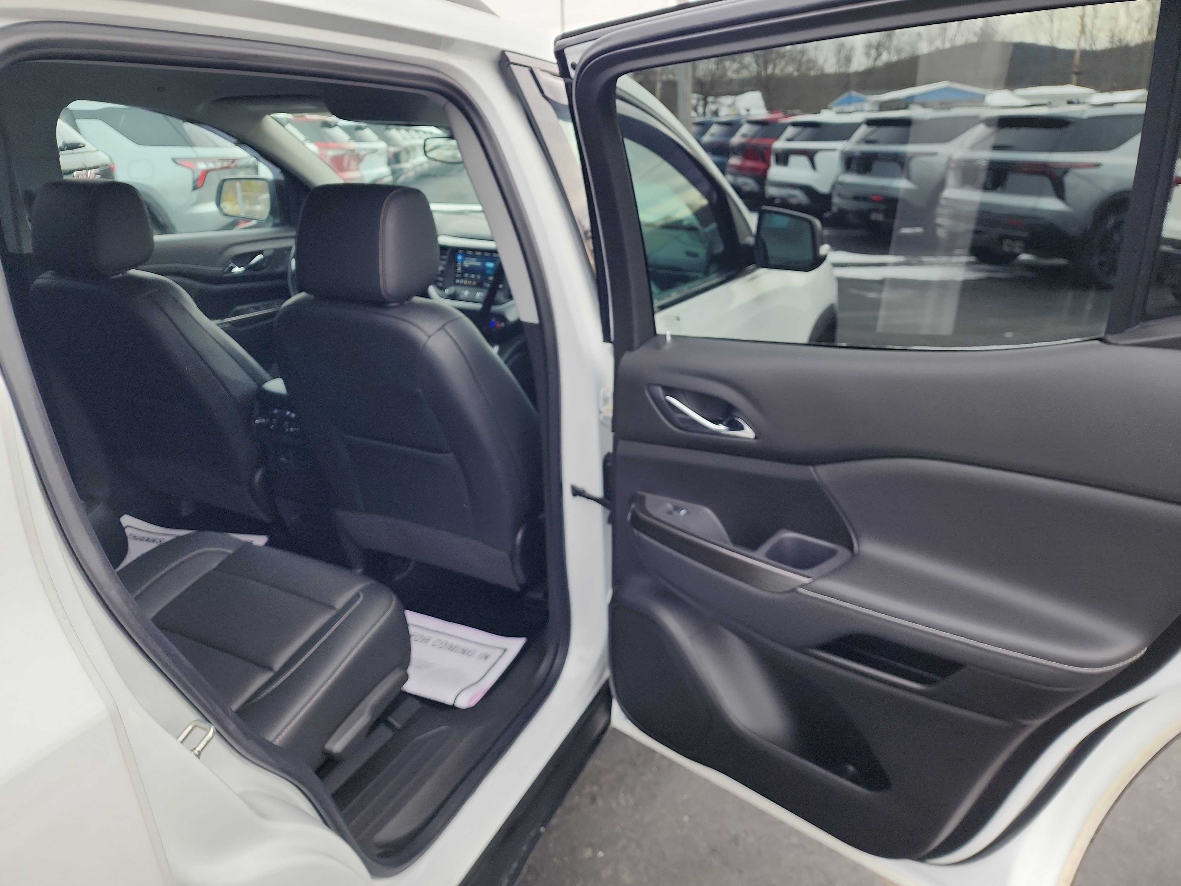 Certified 2022 GMC Acadia SLT w/ Elevation Edition image 35