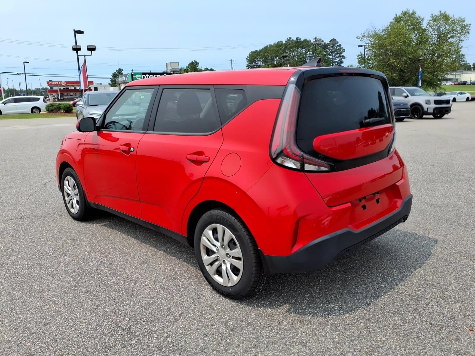 Used 2023 Kia Soul LX FWD video 3