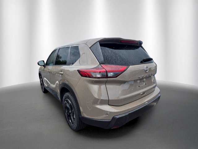 Used 2025 Nissan Rogue SV AWD/4WD image 2