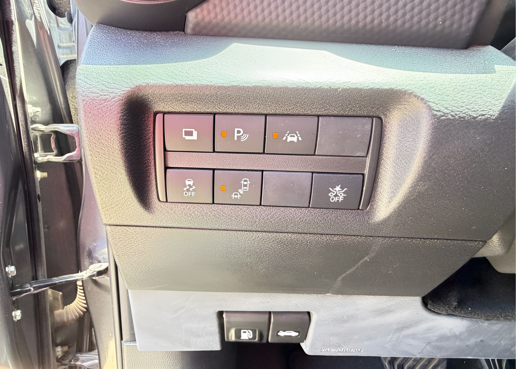 Used 2023 Nissan Kicks S FWD image 20