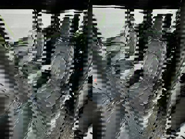 Used 2024 Chrysler Pacifica Touring-L w/ S Appearance Package image 24