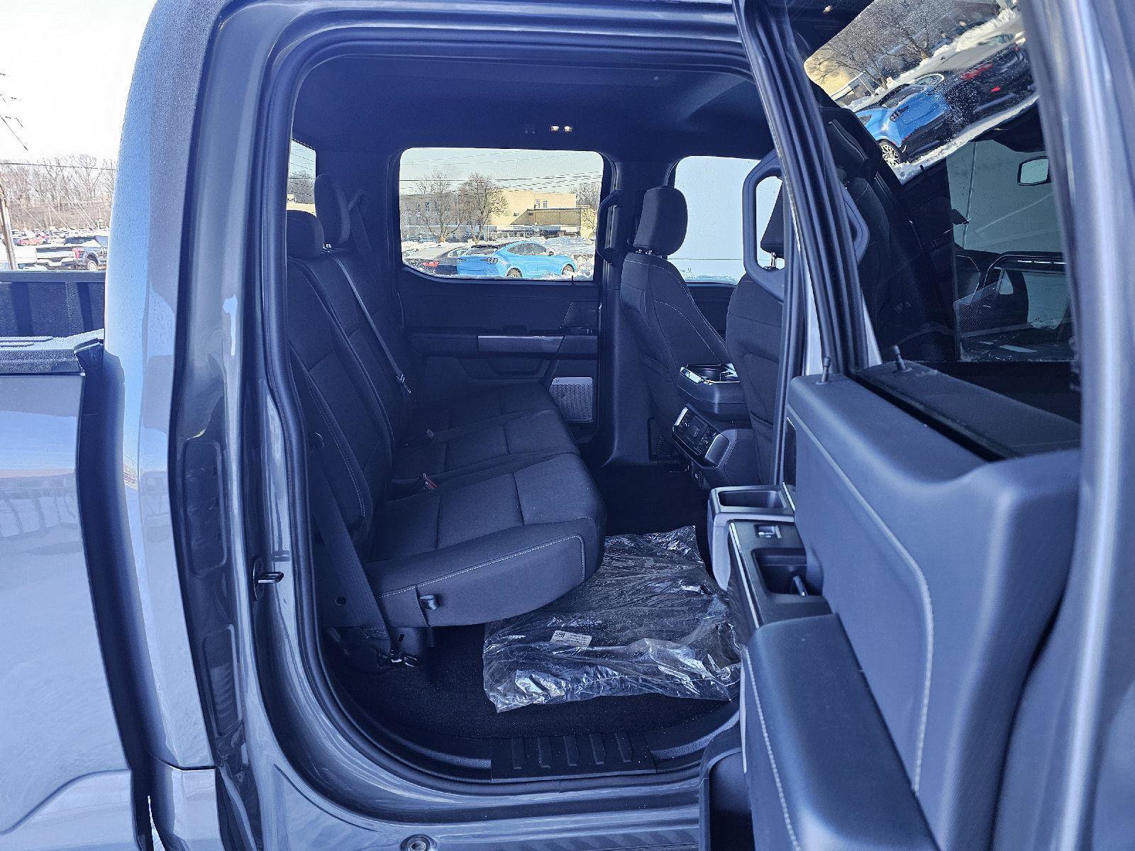 Used 2022 Ford F150 XLT w/ Equipment Group 302A High image 15