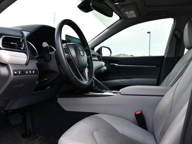 Used 2022 Toyota Camry XLE w/ Protection Package (Q2) (TMS) FWD image 16