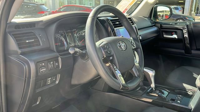 Used 2022 Toyota 4Runner TRD Off-Road Premium w/ Moonroof Package AWD/4WD image 17