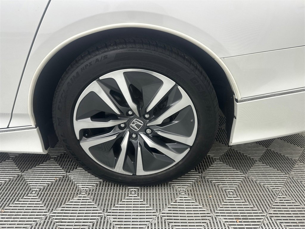 Used 2019 Honda Accord Touring image 20