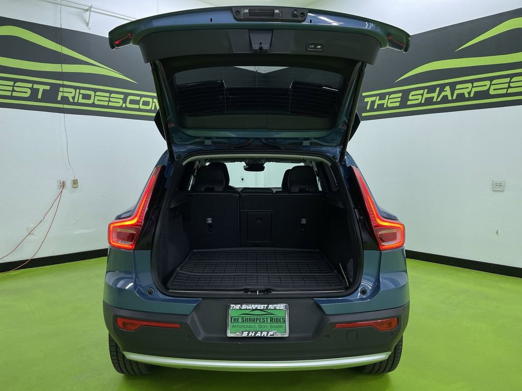 Used 2024 Volvo XC40 B5 Ultimate w/ Protection Package Premier AWD/4WD image 9