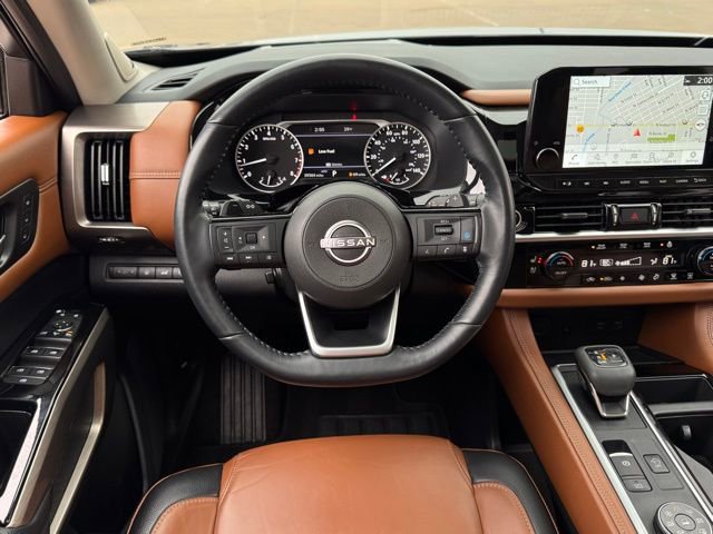 Used 2022 Nissan Pathfinder Platinum w/ Cargo Package image 3