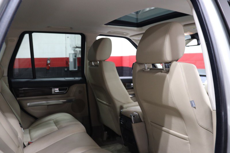 Used 2011 Land Rover Range Rover Sport HSE AWD/4WD image 46