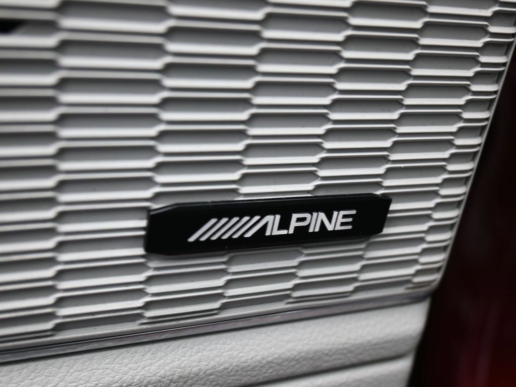 Used 2023 Jeep Grand Cherokee L Summit w/ Luxury Tech Group V image 34