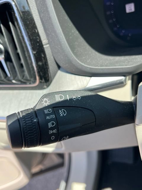 Certified 2025 Volvo XC60 T8 Ultra AWD/4WD image 25