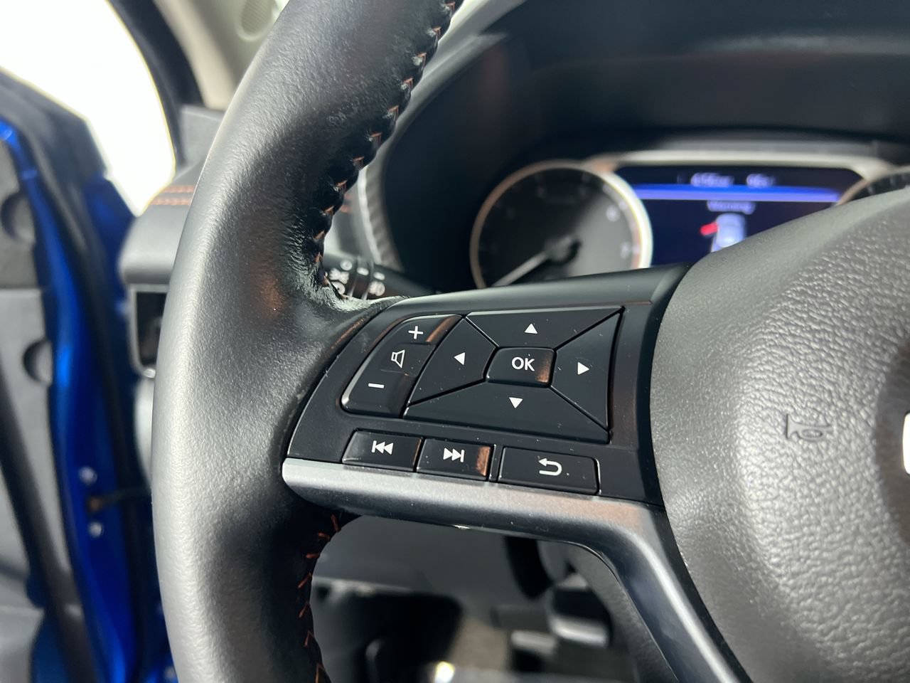 Used 2022 Nissan Sentra SR FWD image 16