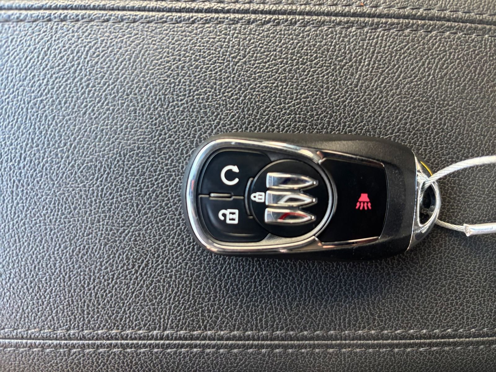 Used 2025 Buick Encore GX Preferred FWD image 24