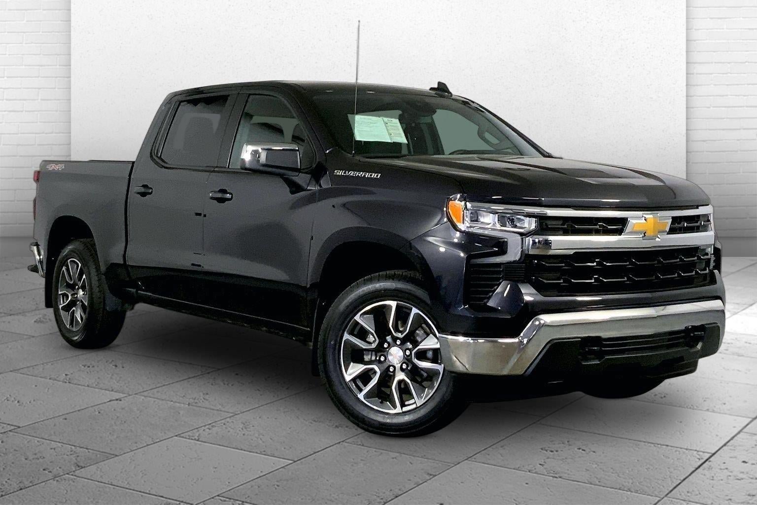 Used 2024 Chevrolet Silverado 1500 LT AWD/4WD image 1