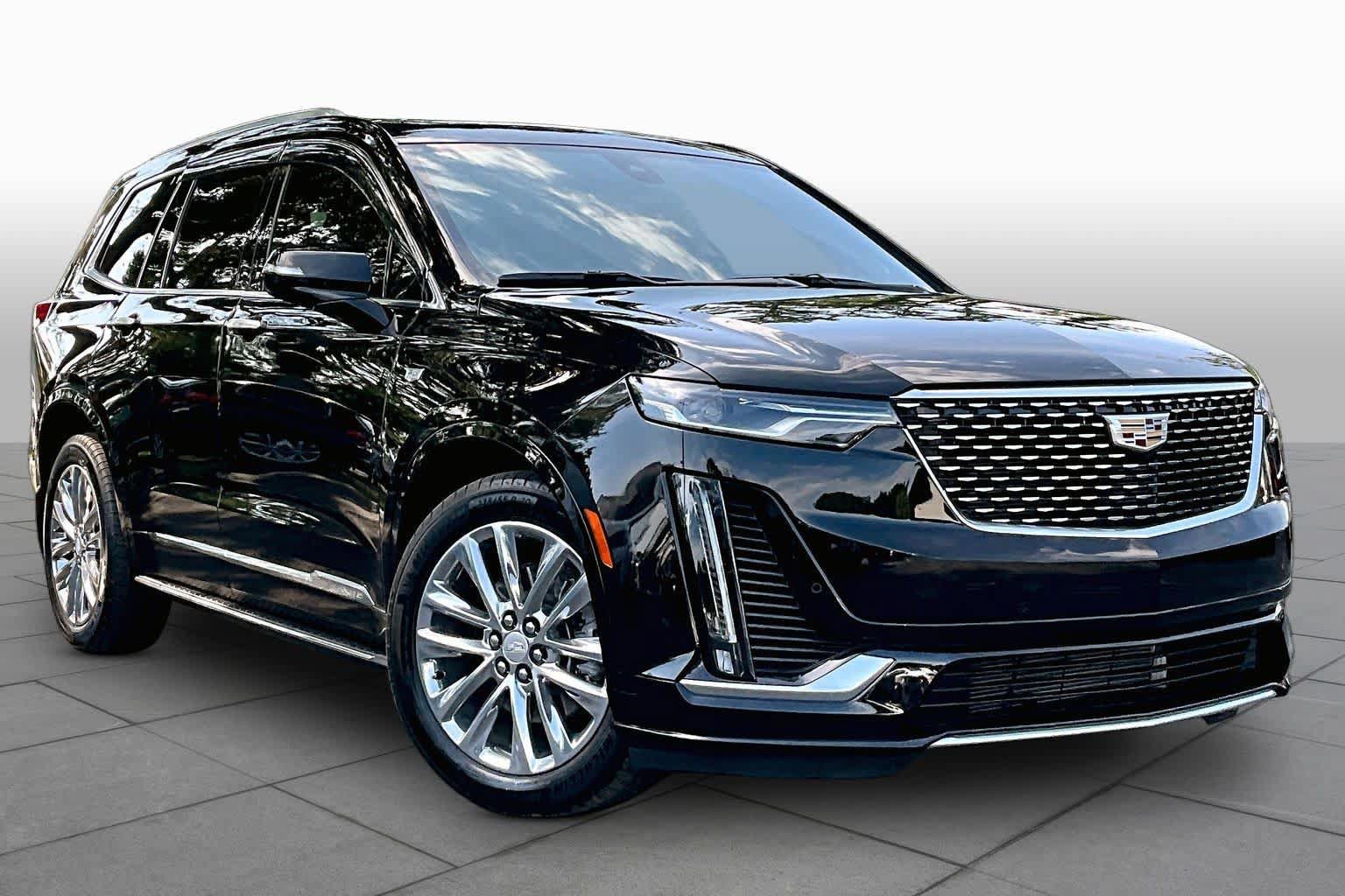 Used 2021 Cadillac XT6 Premium Luxury AWD/4WD image 3