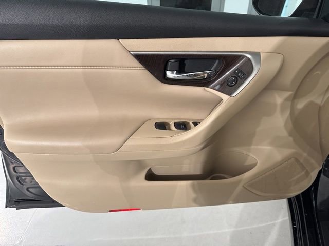 Used 2014 Nissan Altima 2.5 SL w/ Technology Package FWD image 21