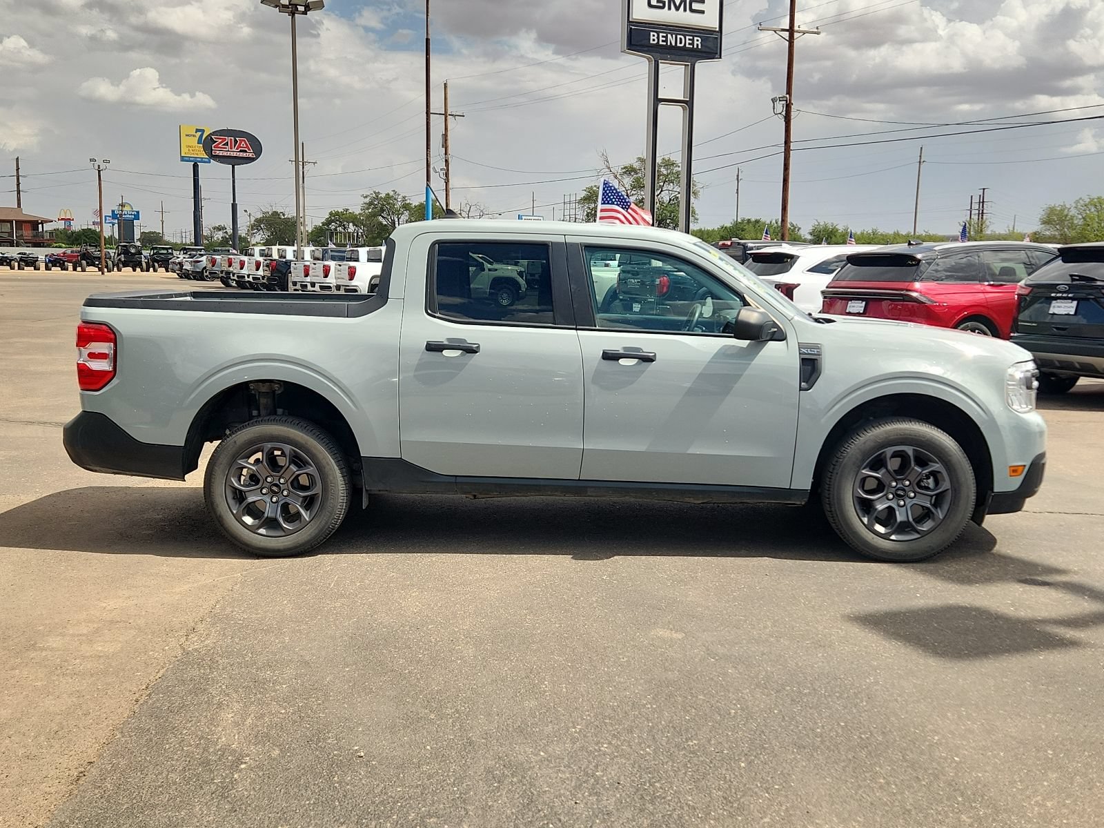 Used 2022 Ford Maverick XLT FWD image 5