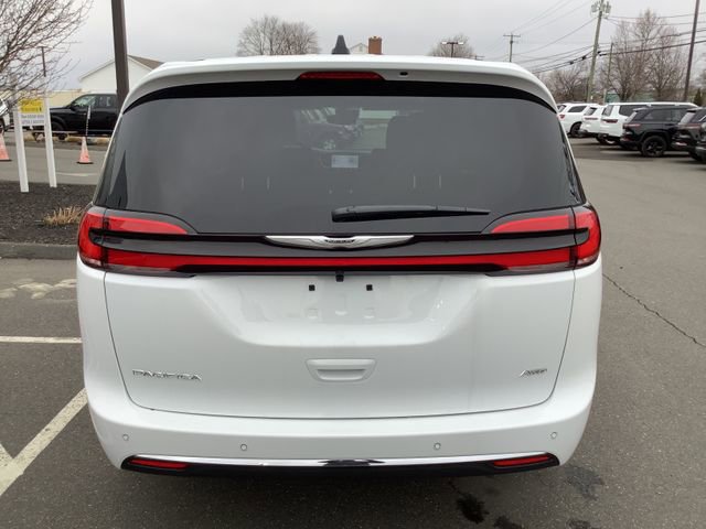 New 2026 Chrysler Pacifica Select image 7