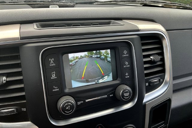 Used 2016 RAM 2500 SLT w/ Popular Equipment Group AWD/4WD image 11