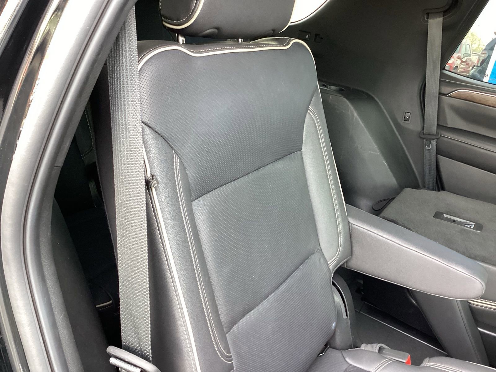 Used 2024 Chevrolet Tahoe Premier image 25