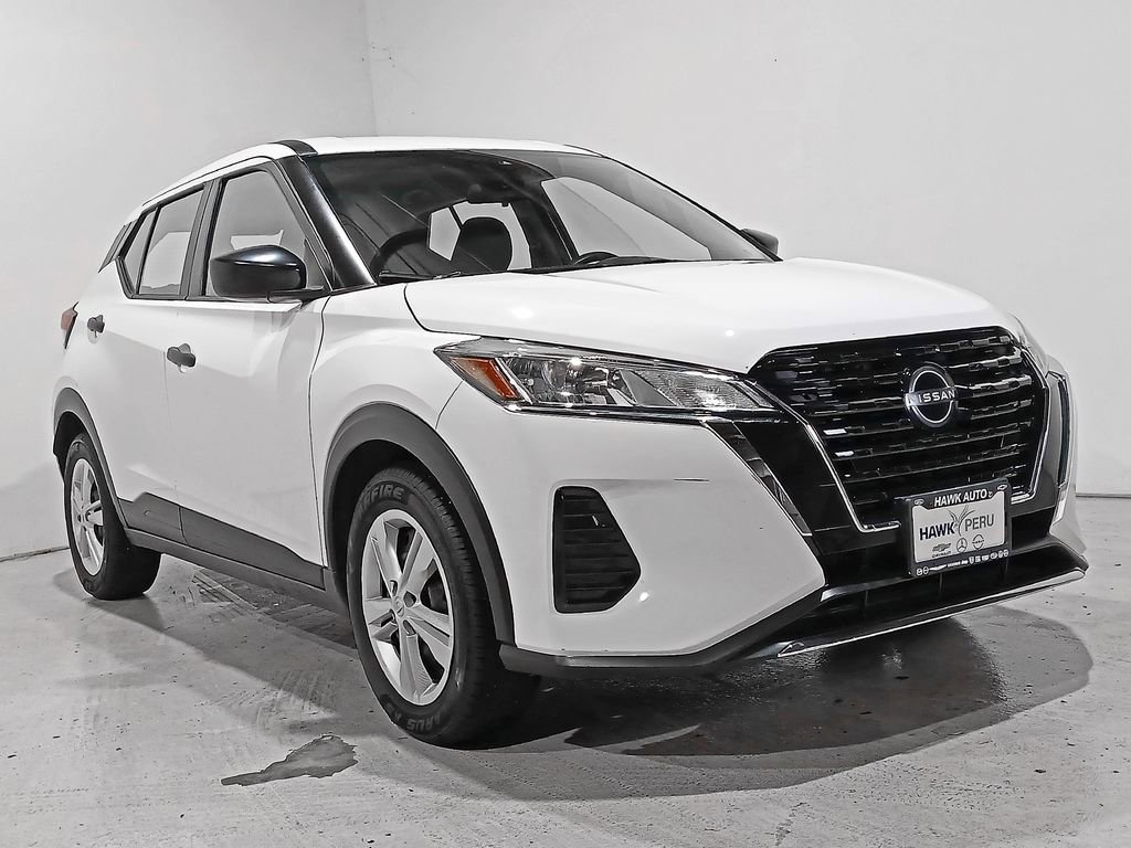 Used 2023 Nissan Kicks S image 32