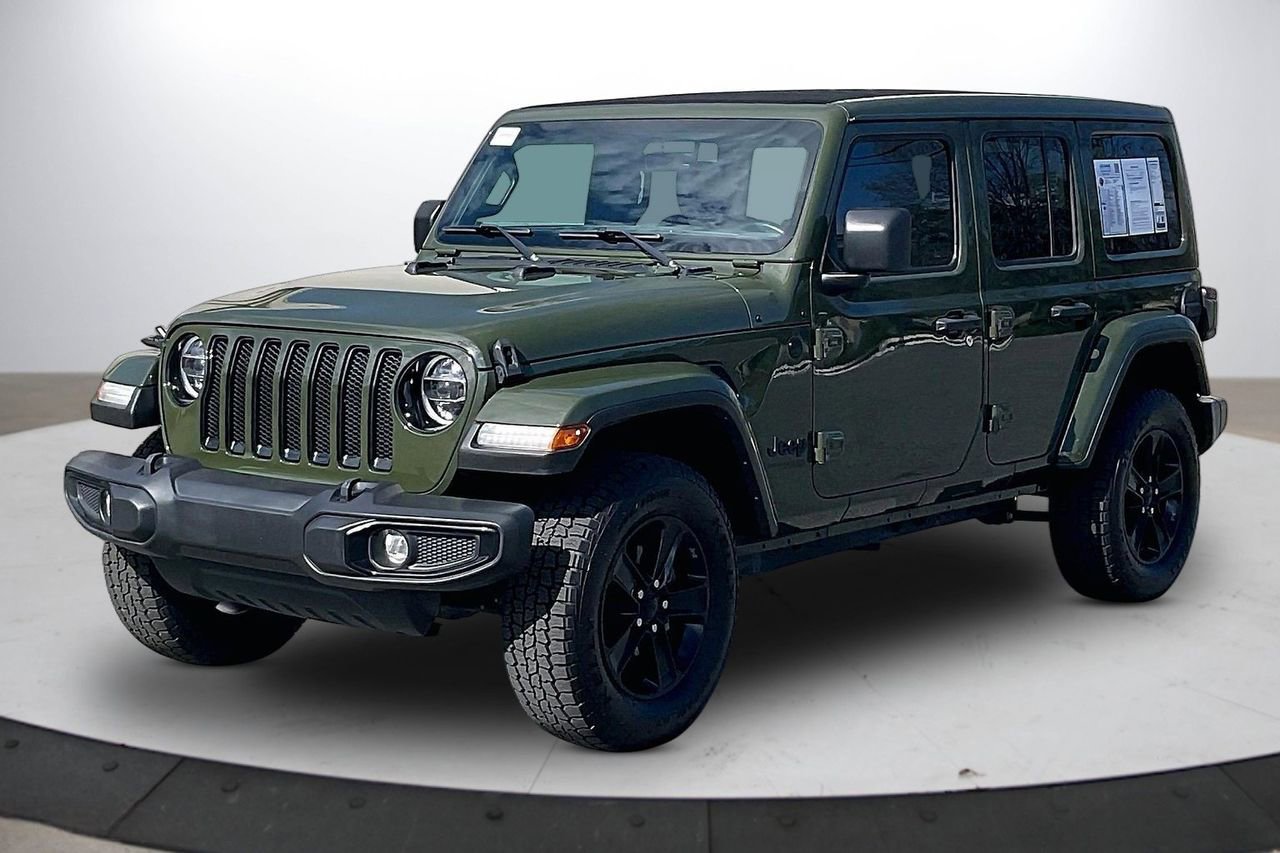 Used 2022 Jeep Wrangler Unlimited Sahara image 4