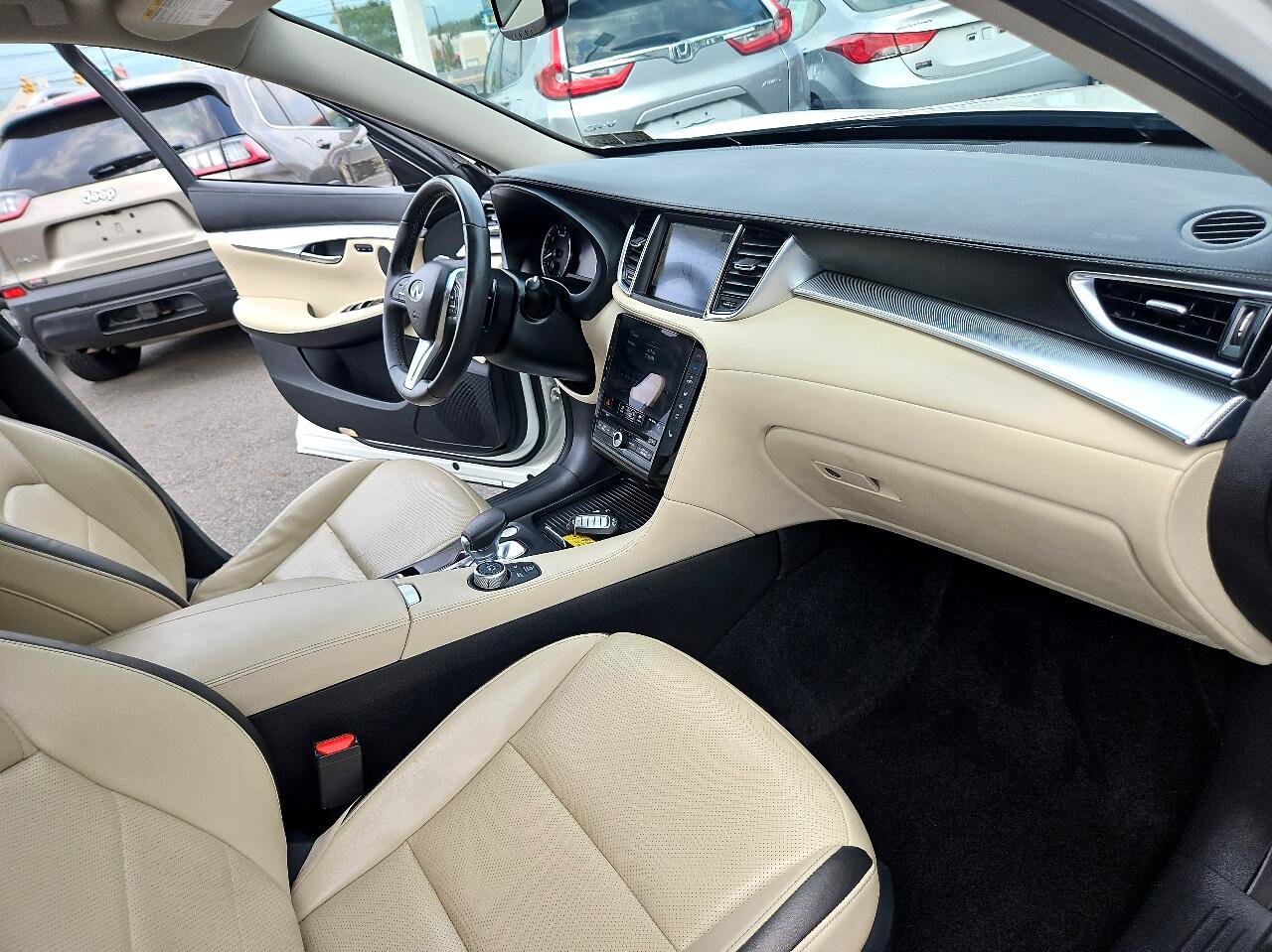 Used 2021 INFINITI QX50 Essential w/ Convenience Package image 20