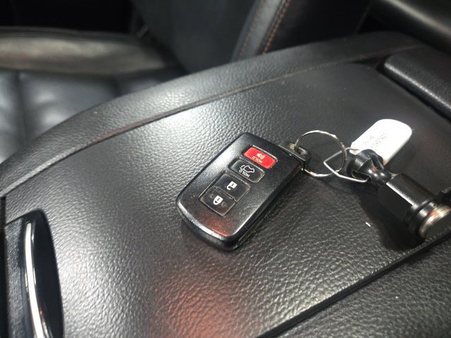 Used 2019 Toyota Highlander Limited Platinum AWD/4WD image 33