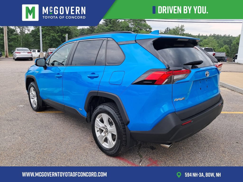Used 2021 Toyota RAV4 XLE w/ Carpet Mat Package (TMS) AWD/4WD image 7