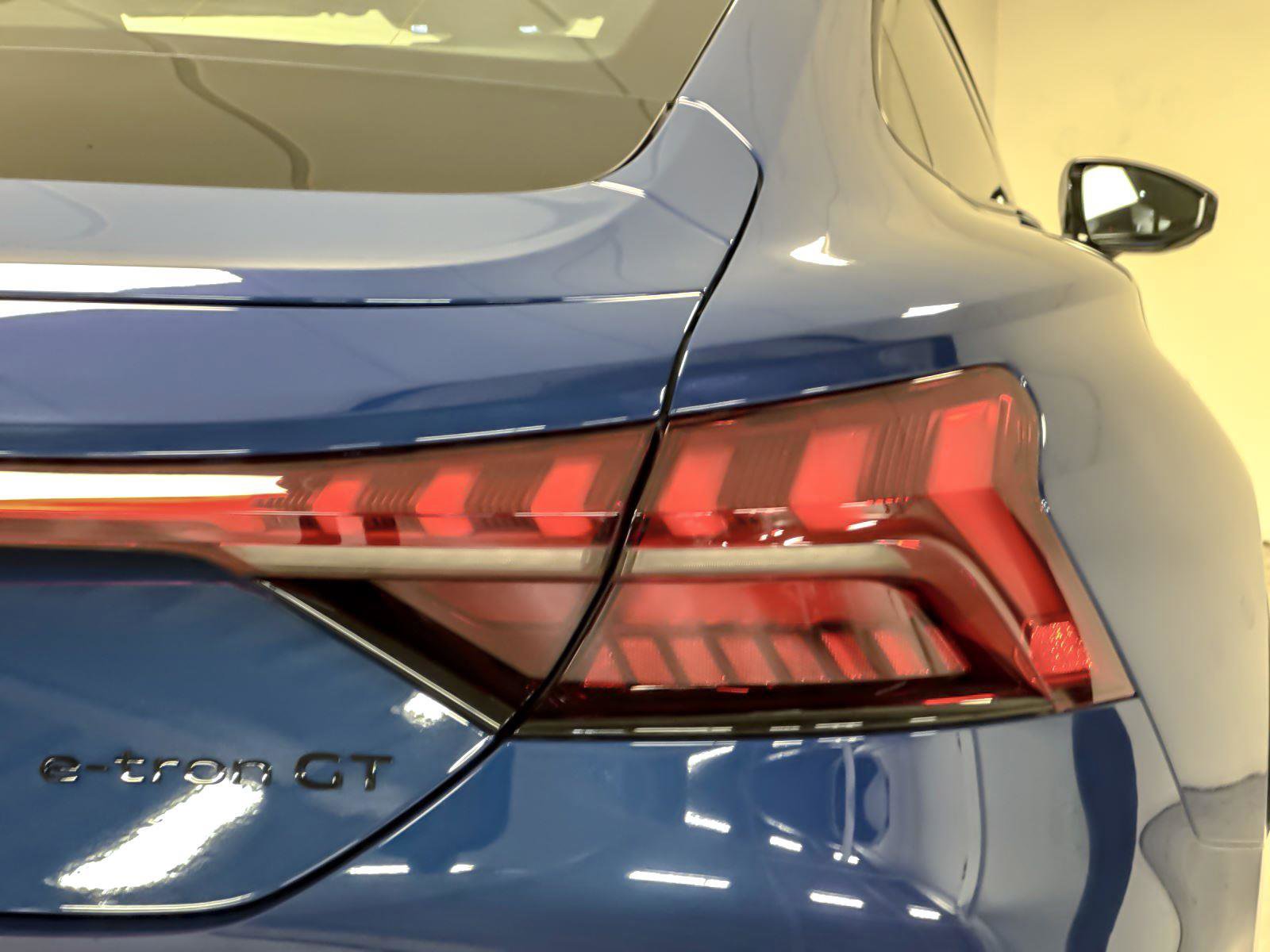 New 2026 Audi S e-tron GT Prestige AWD/4WD image 25