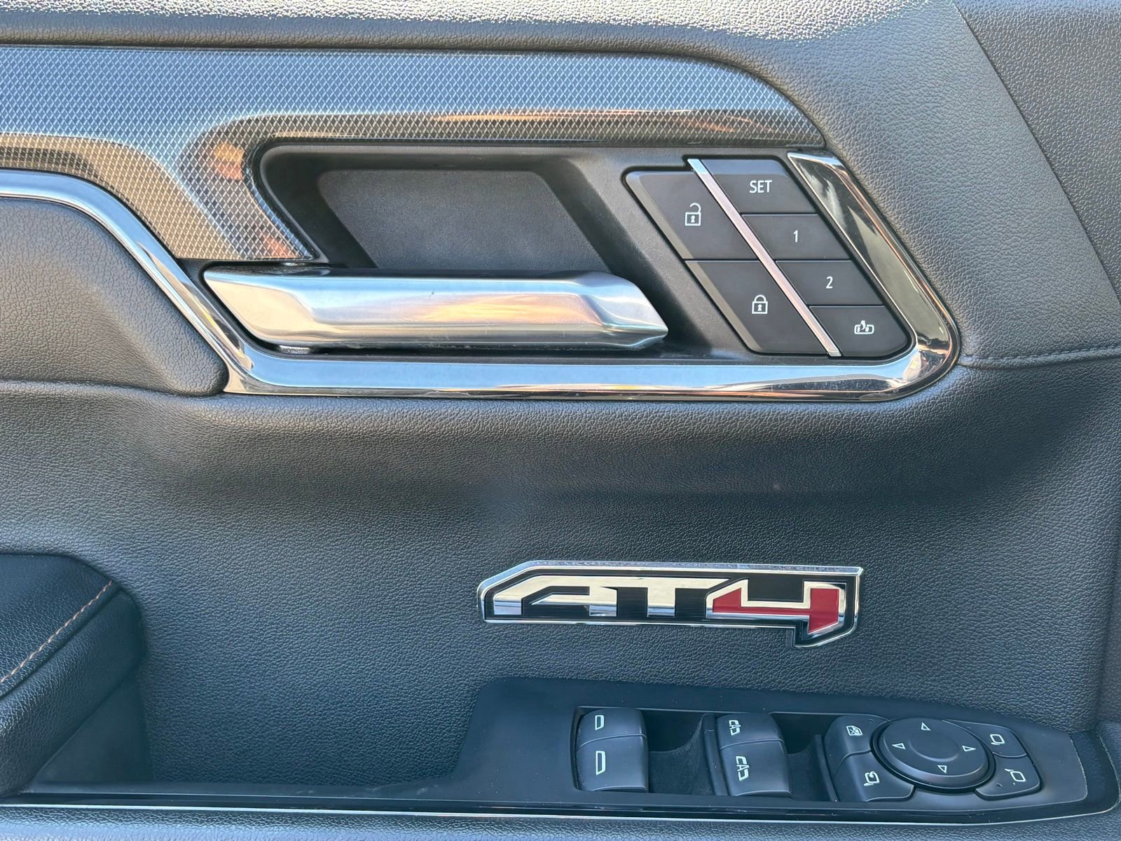 Used 2024 GMC Sierra 1500 AT4 w/ AT4 Premium Package image 20
