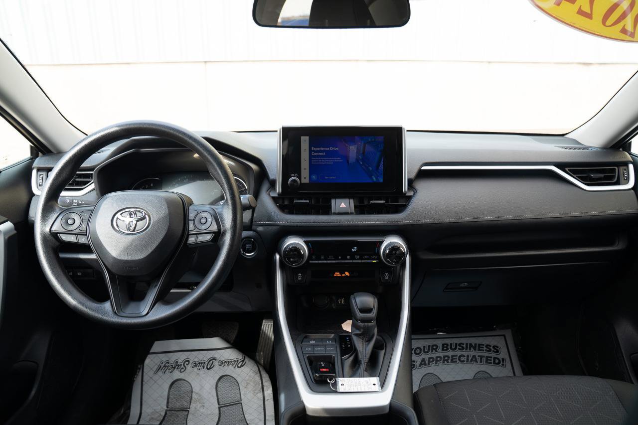 Used 2024 Toyota RAV4 XLE image 29