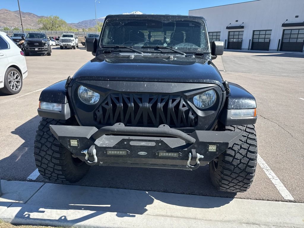 Used 2021 Jeep Gladiator Overland w/ Uconnect 4C Nav & Sound Group image 2