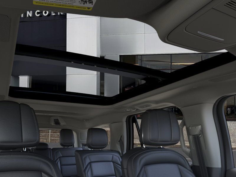 New 2026 Lincoln Navigator Reserve AWD/4WD image 22