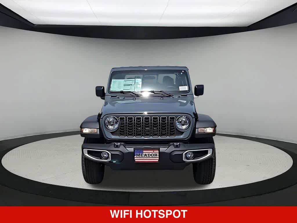 New 2026 Jeep Gladiator Sport AWD/4WD image 3