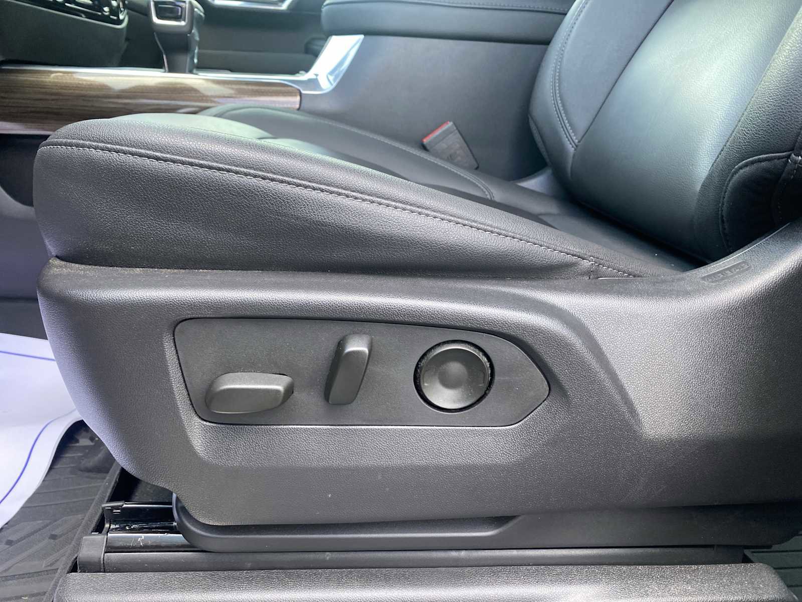 Used 2022 Chevrolet Silverado 1500 LT Trail Boss w/ LT Trail Boss Premium Package image 29