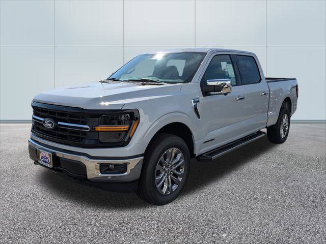 New 2025 Ford F150 XLT w/ Equipment Group 302A MID