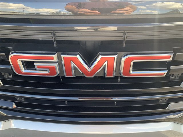 Certified 2023 GMC Acadia SLE w/ Driver Convenience Package image 31