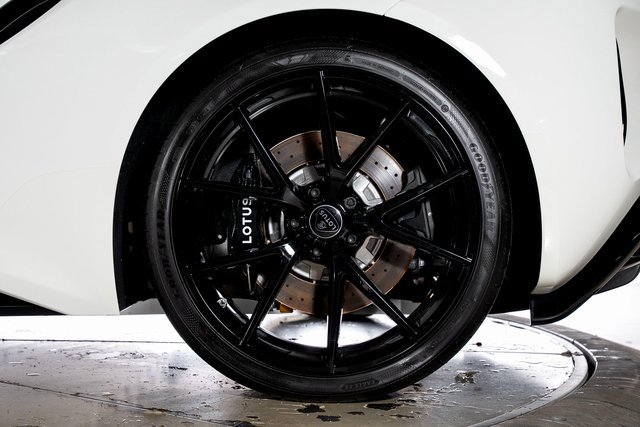 Used 2025 Lotus Emira First Edition image 13