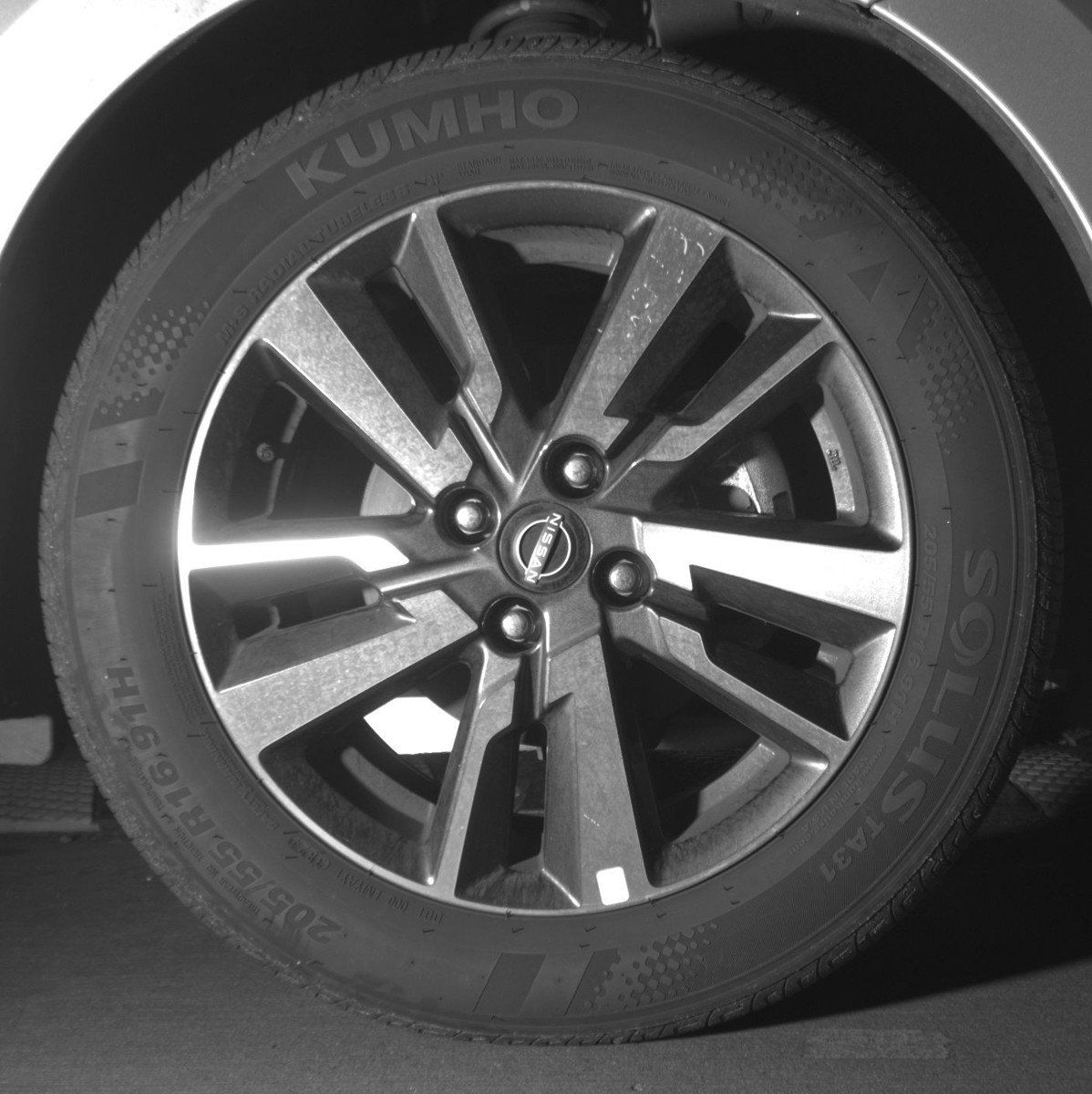 Used 2025 Nissan Versa SV image 13