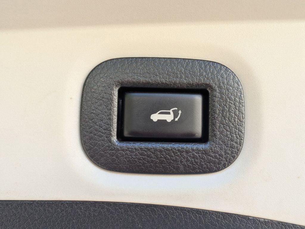 Used 2019 Nissan Rogue SV AWD/4WD image 31