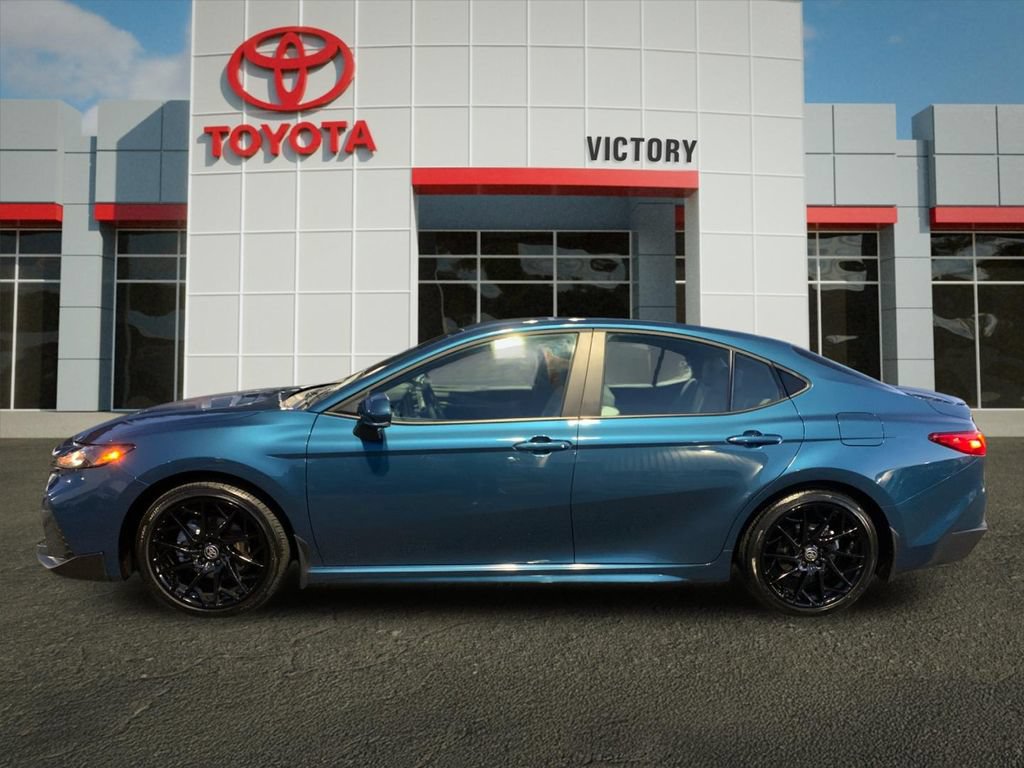 New 2026 Toyota Camry SE FWD image 6