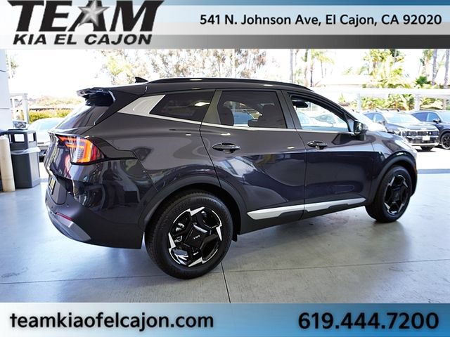New 2026 Kia Sportage EX w/ EX Panorama Roof Package FWD image 9
