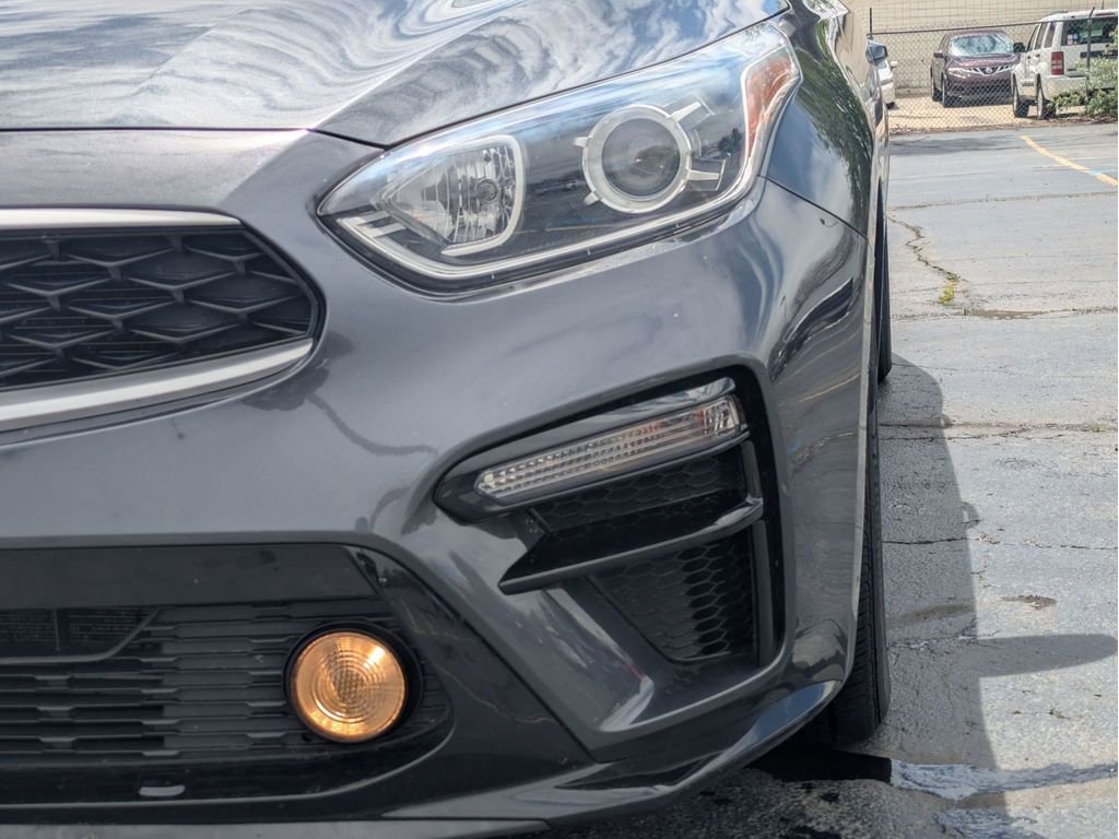 Used 2020 Kia Forte LXS FWD image 9