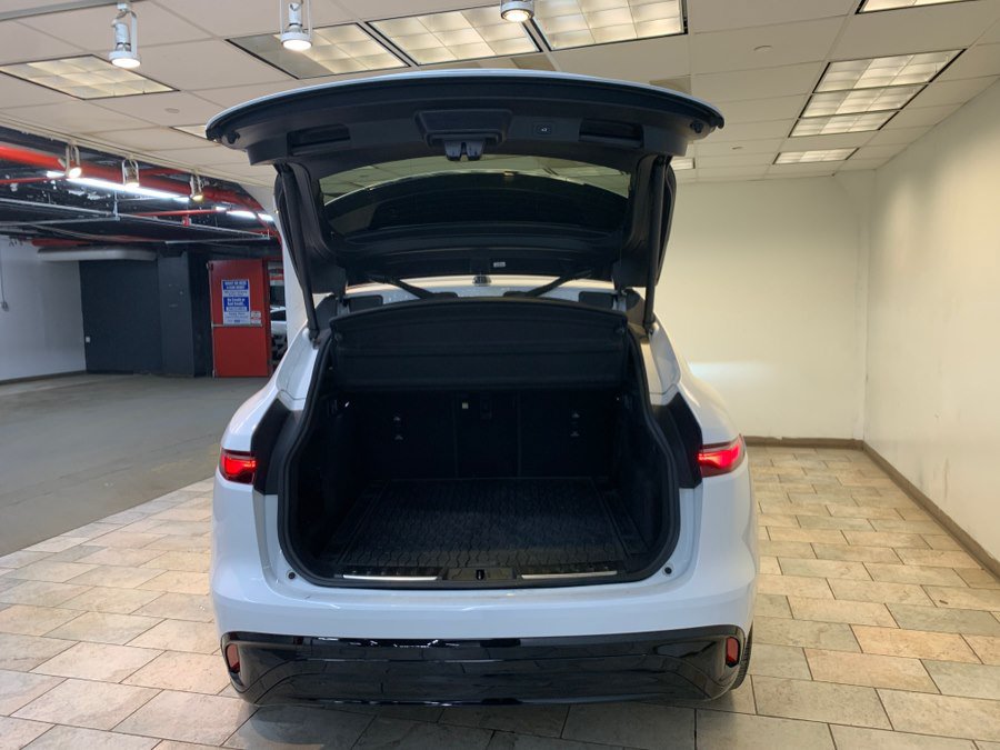 Used 2023 Jaguar F-PACE S AWD/4WD image 40