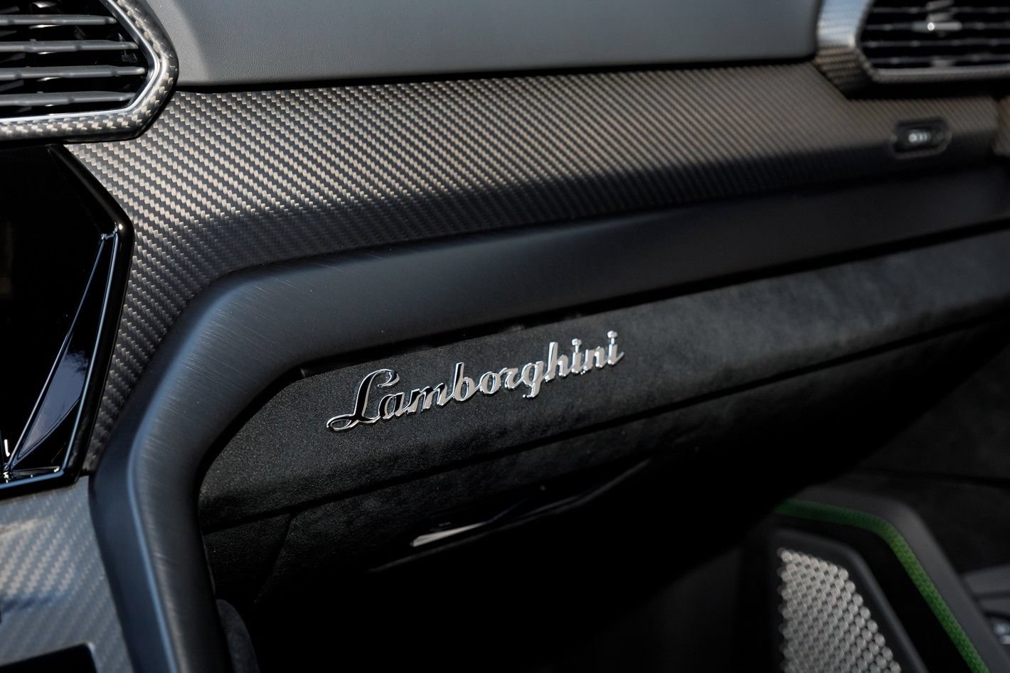 Used 2023 Lamborghini Urus Performante AWD/4WD image 51