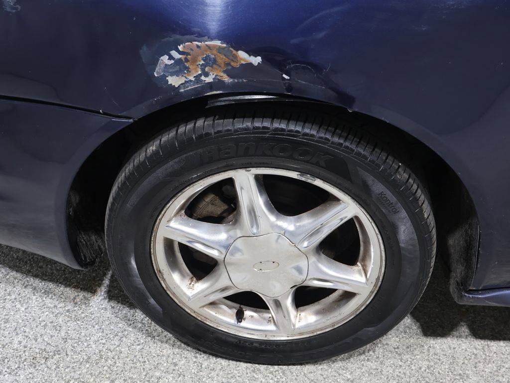 Used 2004 Oldsmobile Alero GLS w/ Sun And Sound Package image 8