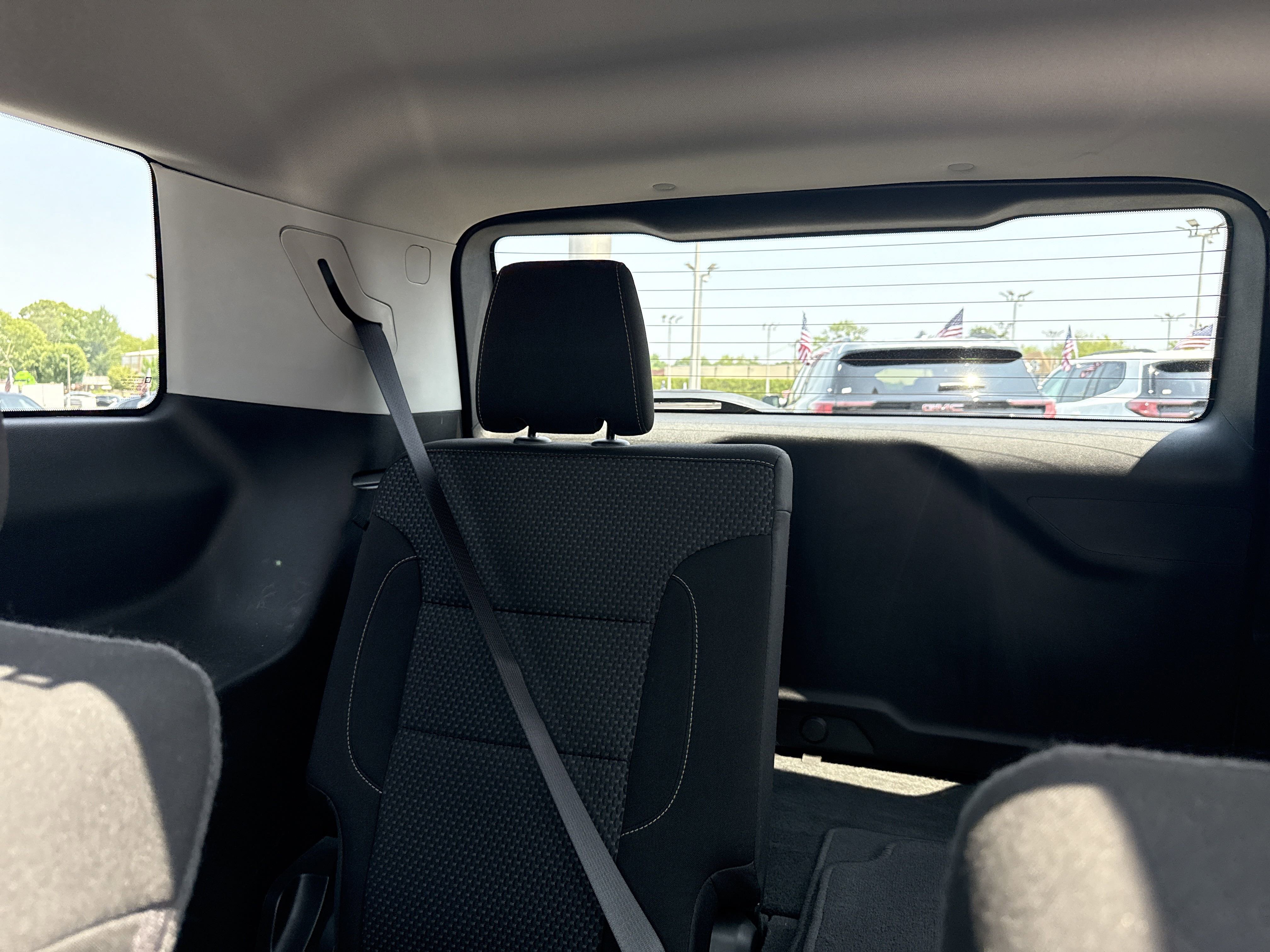 Certified 2022 GMC Acadia SLE w/ Driver Convenience Package image 27