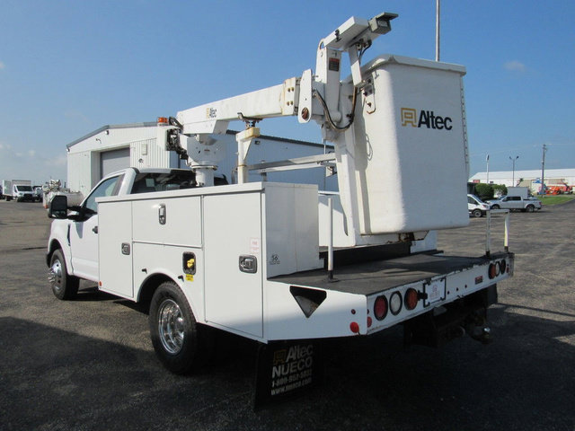 Used 2017 Ford F350 XL w/ Power Equipment Group RWD image 5